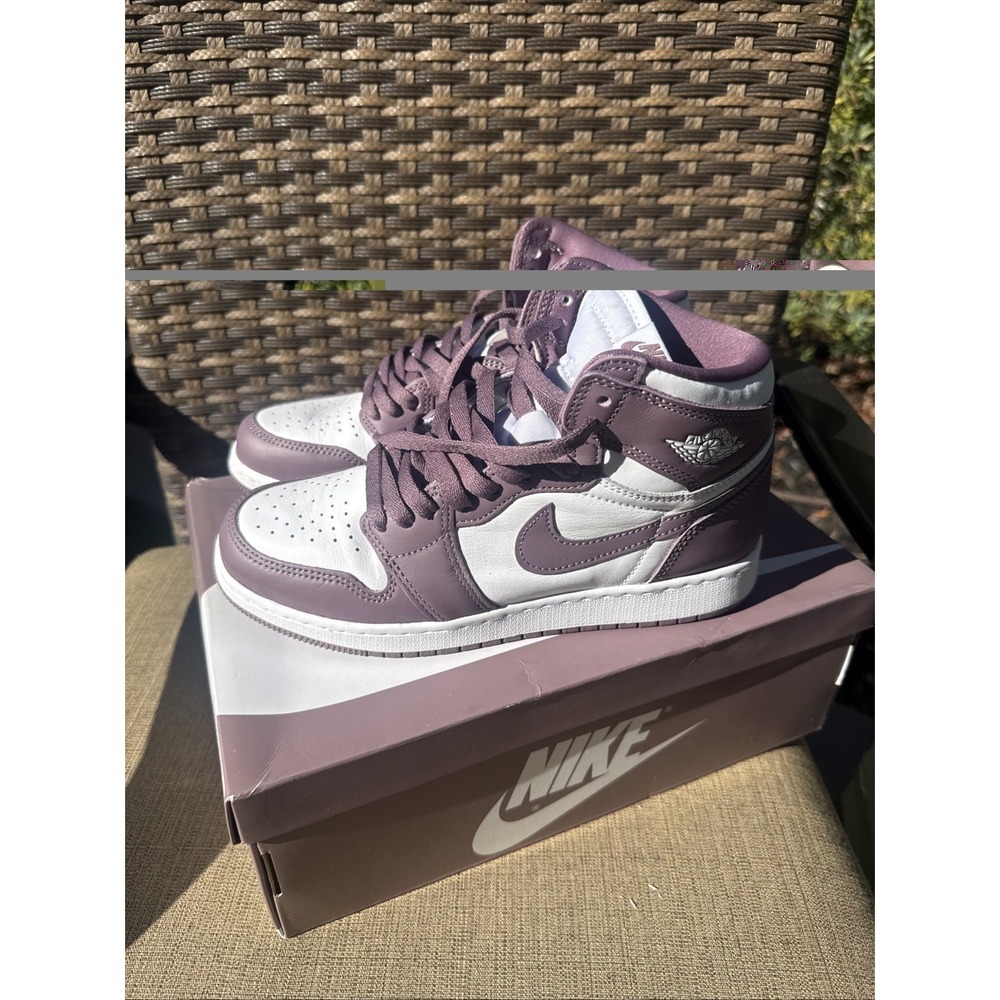 Air Jordan 1 Retro HI OG "MAUVE" Size 6Y Nike Kids Boys Girls FD1437-105